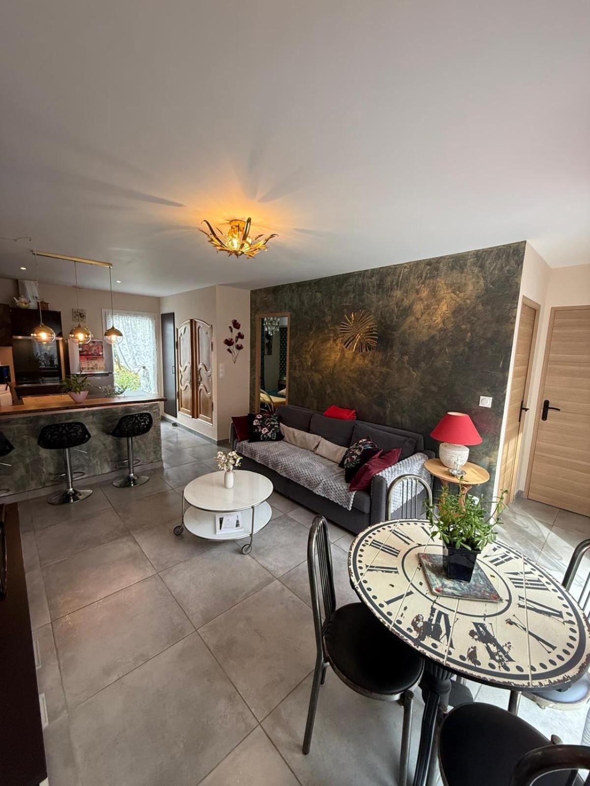 T2 Aile De Villa Et Spa-Jacuzzi Prive Et Illimite Et Plateau D'Acceuil Offert! Camps-la-Source Exterior photo